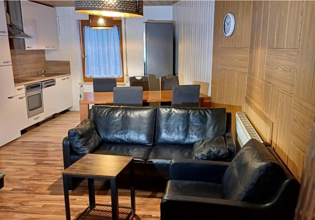 Ganzes Haus In Hopfach Optional Wohnung Extra Wolpertshausen Εξωτερικό φωτογραφία